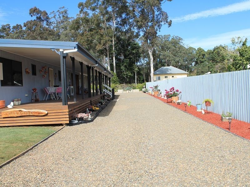 15 George Street, Blackbutt QLD 4306