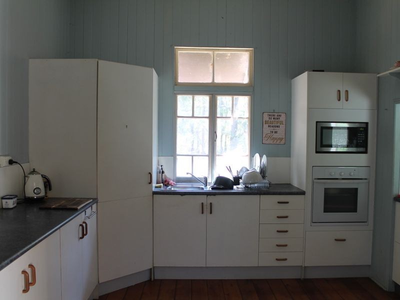 71 Griffin Road, Blackbutt QLD 4306