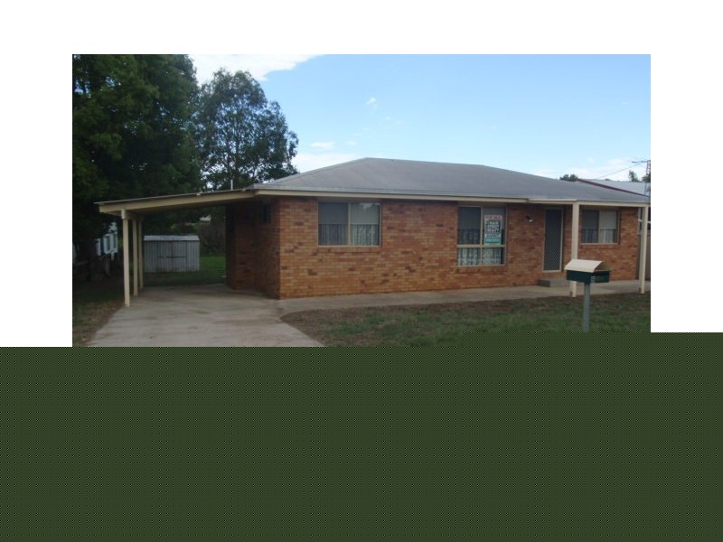 5 RAILWAY STREET, Blackbutt QLD 4306
