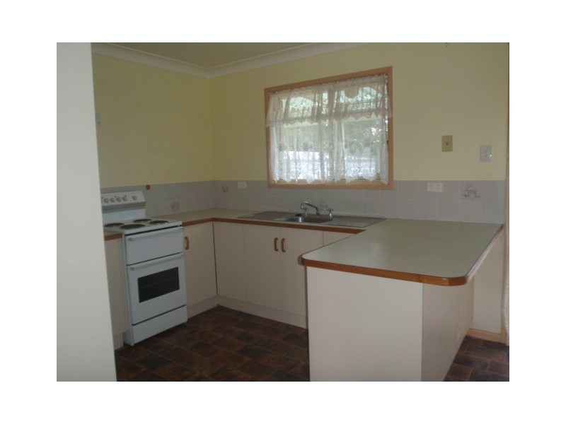 5 RAILWAY STREET, Blackbutt QLD 4306