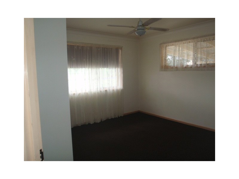 5 RAILWAY STREET, Blackbutt QLD 4306