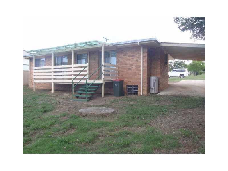 5 RAILWAY STREET, Blackbutt QLD 4306