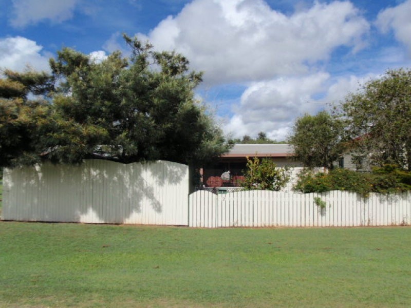 7 Fern Street, Blackbutt QLD 4306