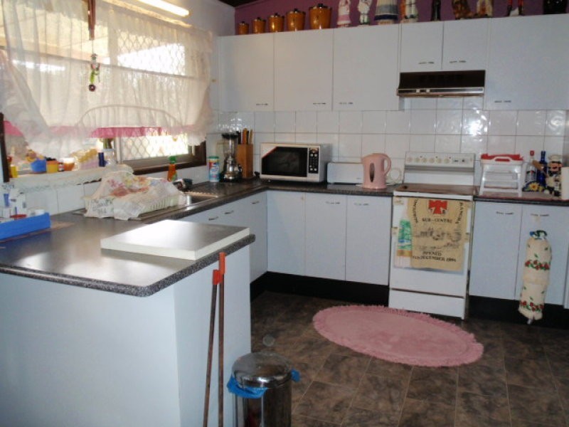 7 Fern Street, Blackbutt QLD 4306