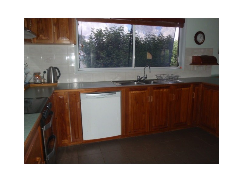 19 James Street, Blackbutt QLD 4306