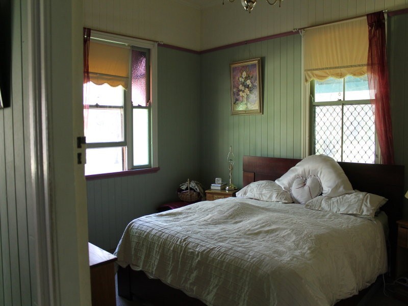 112 Franks Road, Blackbutt QLD 4306