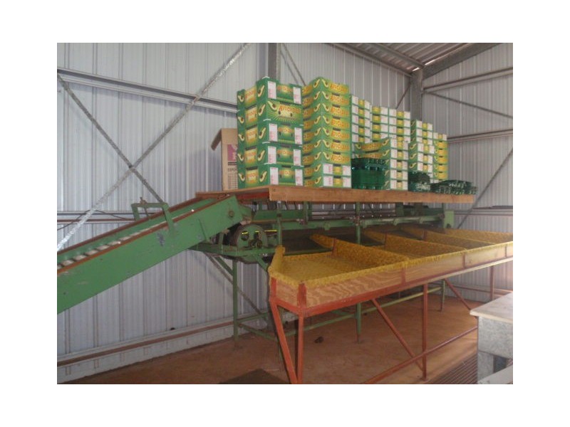 64 Brett Road, Blackbutt QLD 4306