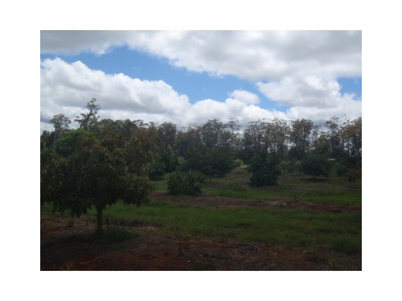 64 Brett Road, Blackbutt QLD 4306