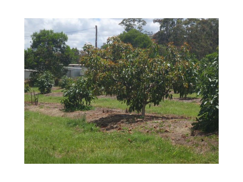 64 Brett Road, Blackbutt QLD 4306