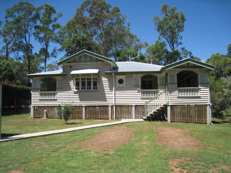 29 Blackbutt Street, Blackbutt QLD 4306