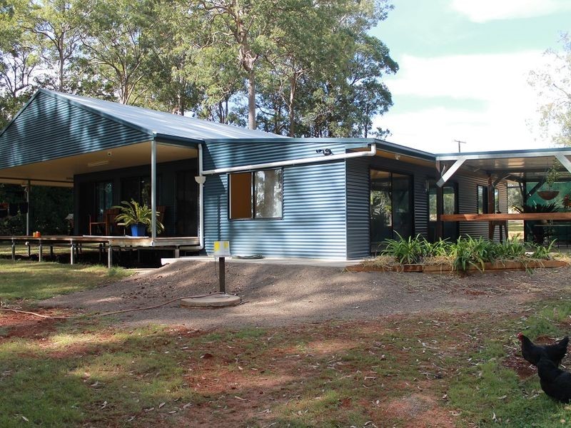 98 BRETT ROAD, Blackbutt QLD 4306
