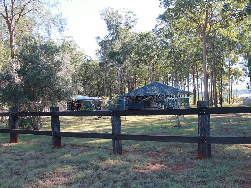 98 BRETT ROAD, Blackbutt QLD 4306