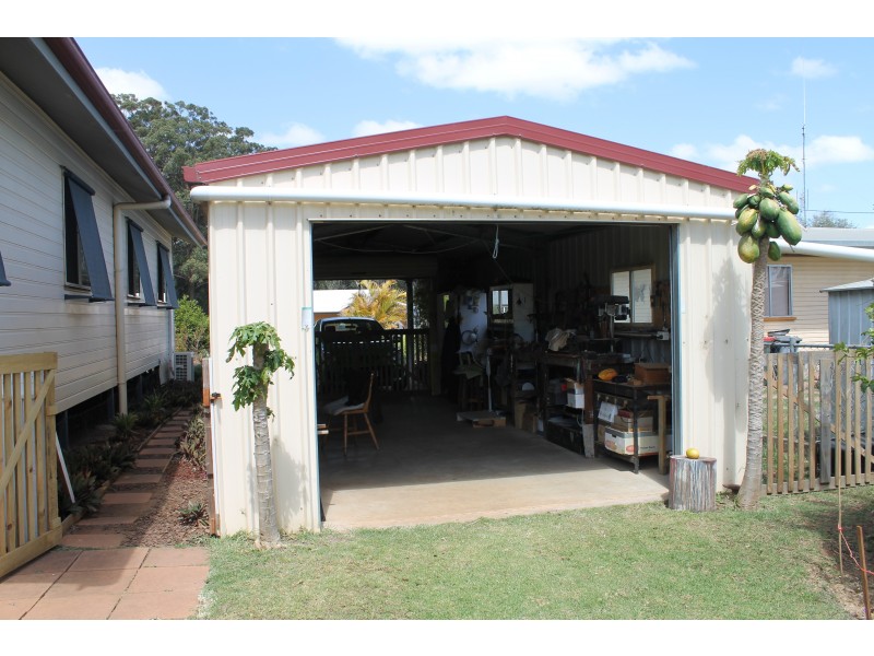 Blackbutt QLD 4306