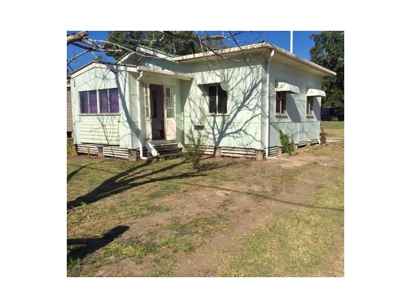 33 David Street, Linville QLD 4306