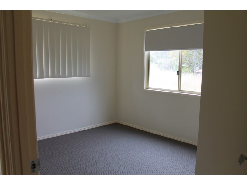 17 Barr-Smith Street, Yarraman QLD 4614