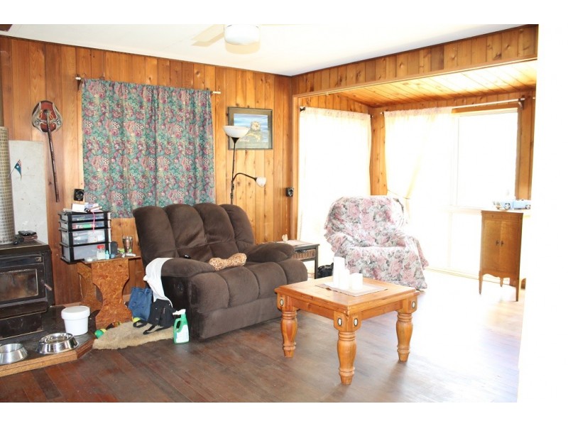 186 Crumpton Drive, Blackbutt QLD 4306