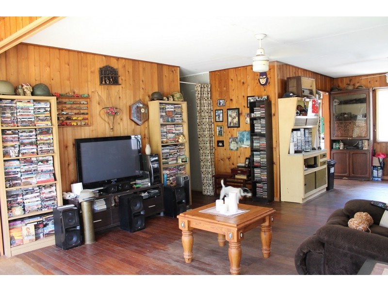 186 Crumpton Drive, Blackbutt QLD 4306