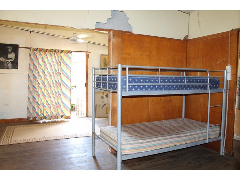 186 Crumpton Drive, Blackbutt QLD 4306