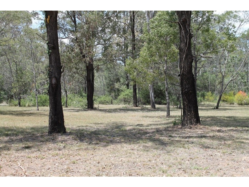 186 Crumpton Drive, Blackbutt QLD 4306