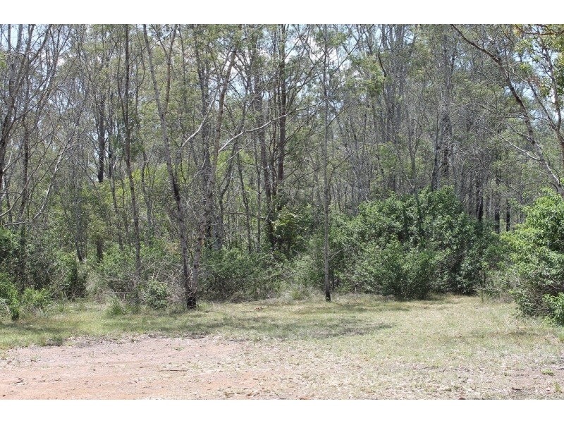 186 Crumpton Drive, Blackbutt QLD 4306