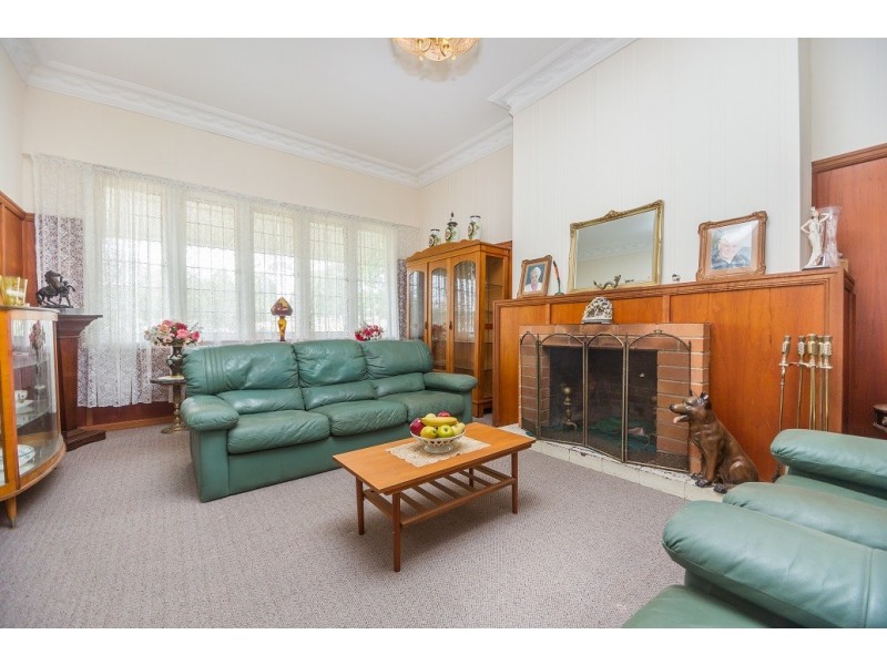 86 Hart Street, Blackbutt QLD 4306
