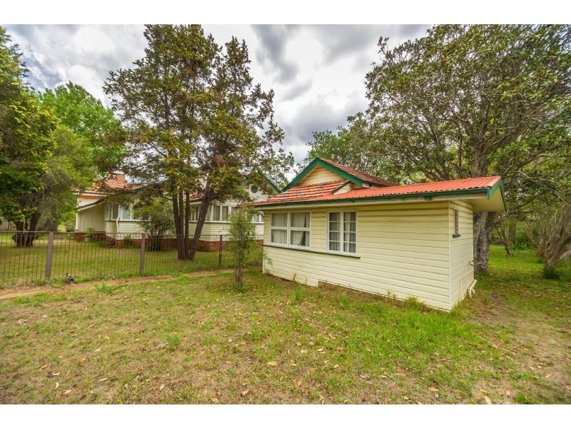 86 Hart Street, Blackbutt QLD 4306