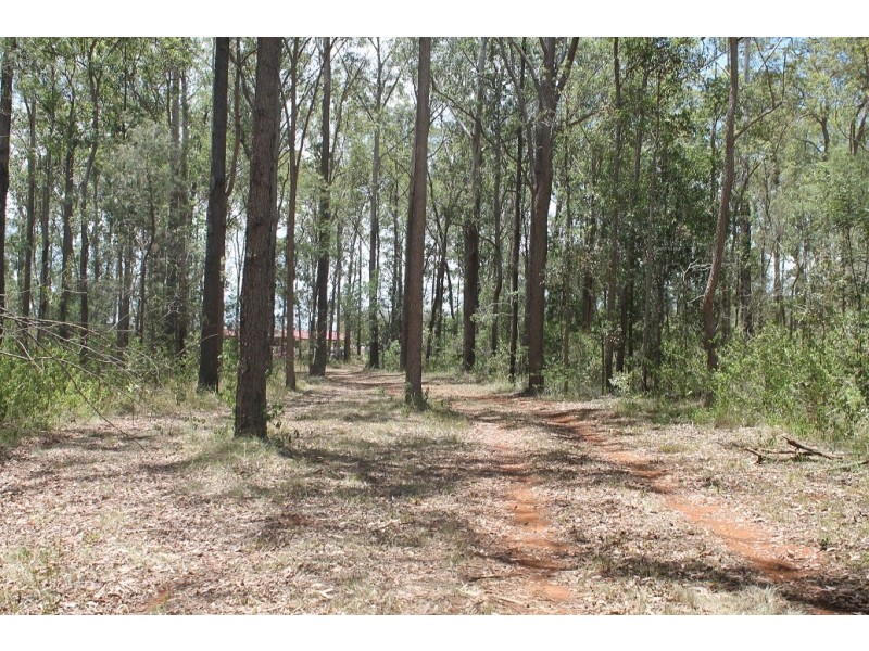 70 Brett Road, Blackbutt QLD 4306