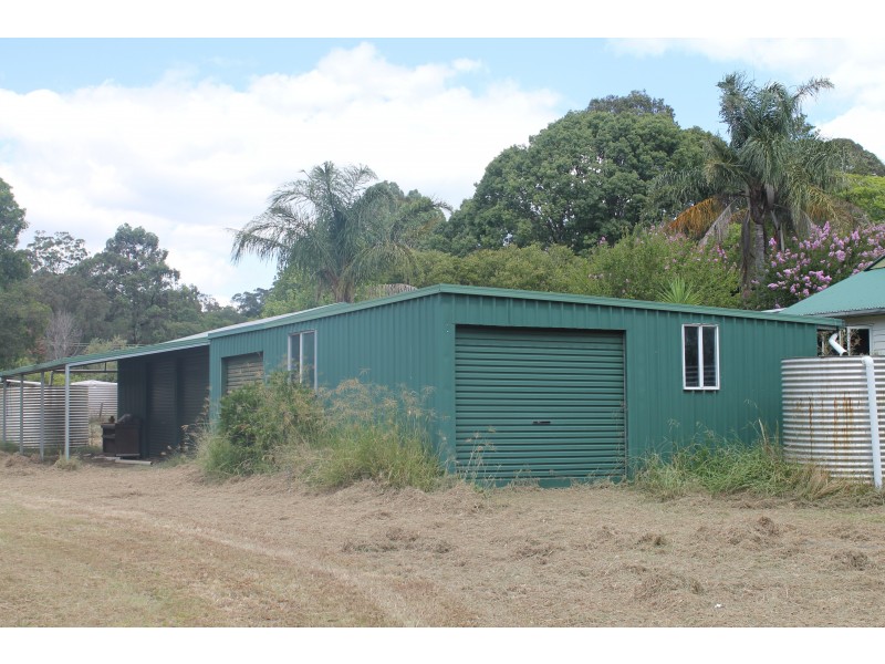 11 Hart Street, Blackbutt QLD 4306