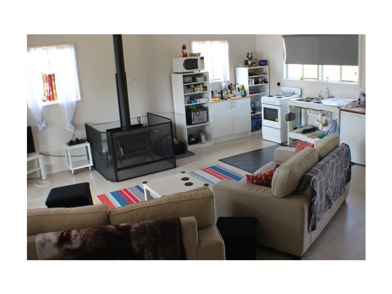 102 Hilary Road, Benarkin North QLD 4306