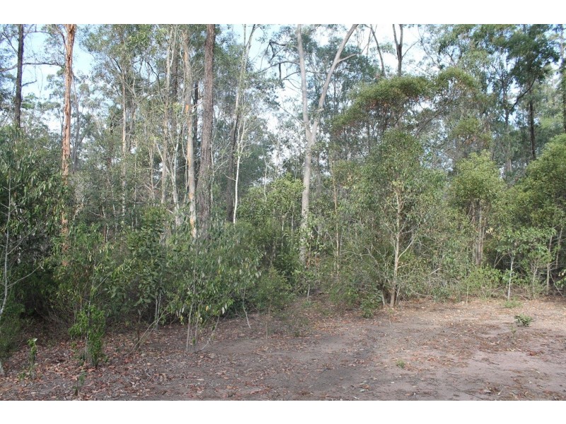 11 Gibson Road, Benarkin QLD 4306