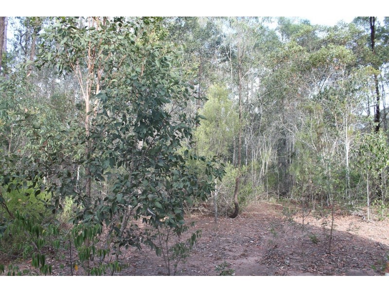 11 Gibson Road, Benarkin QLD 4306
