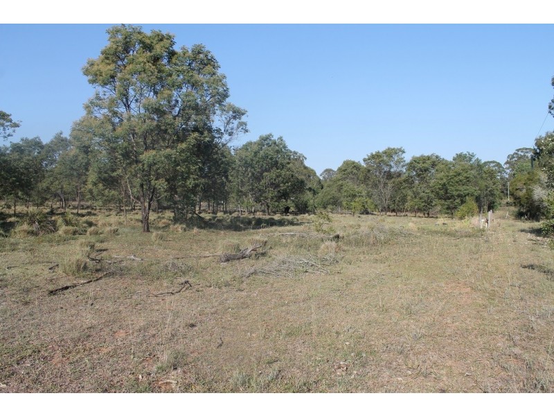 209 Crumpton Drive, Blackbutt QLD 4306