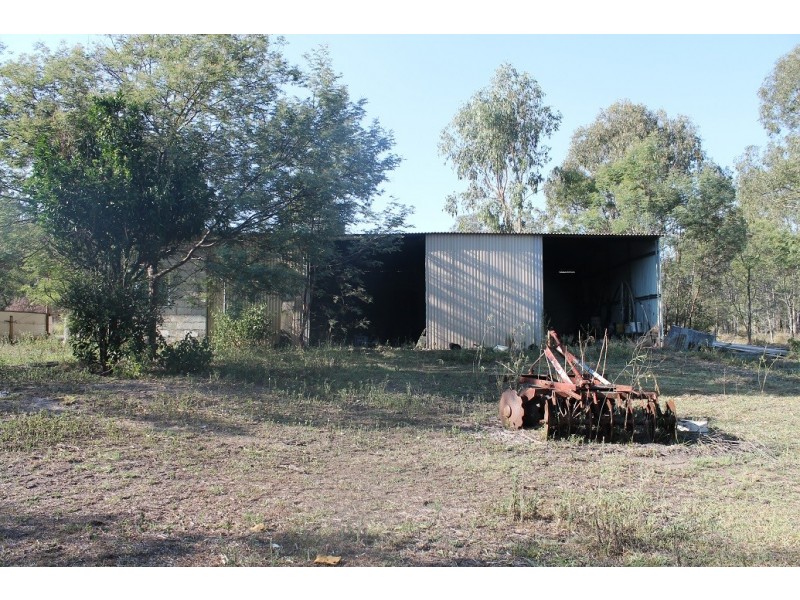 209 Crumpton Drive, Blackbutt QLD 4306