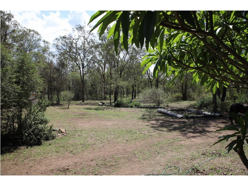 62 Langton Road, Blackbutt QLD 4306