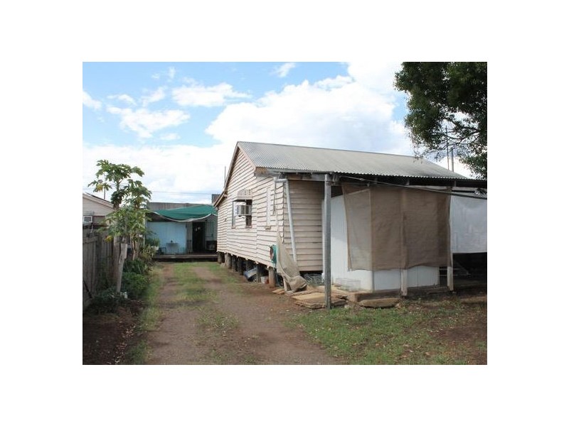Blackbutt QLD 4306