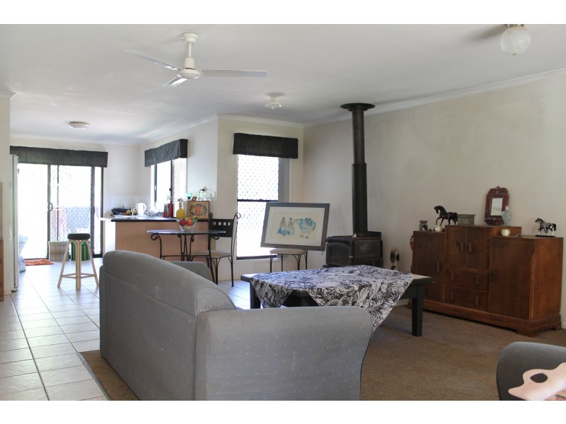 96 Packer Road, Blackbutt QLD 4306