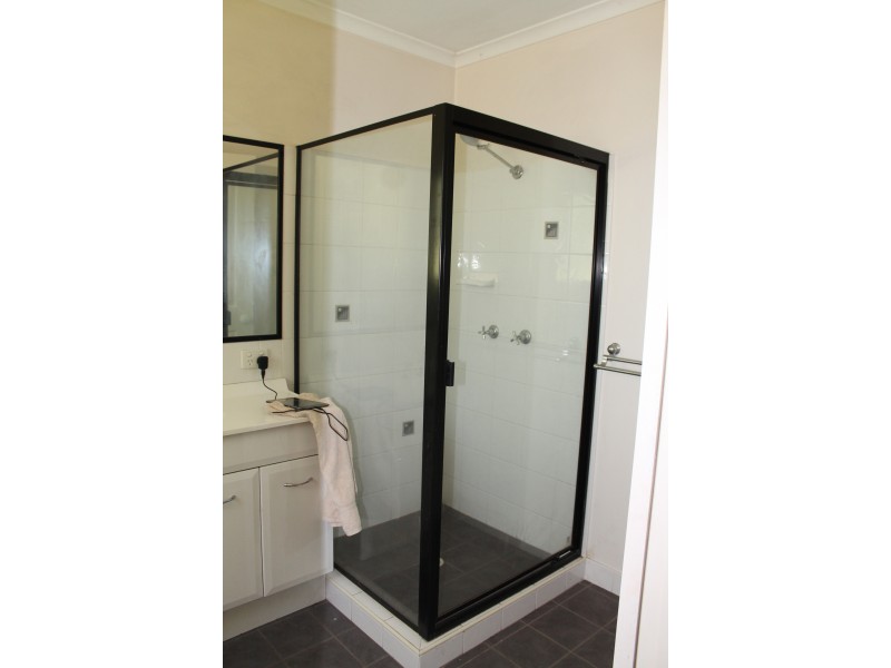 96 Packer Road, Blackbutt QLD 4306