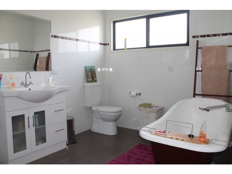 1163 Old Esk Road, Taromeo QLD 4306