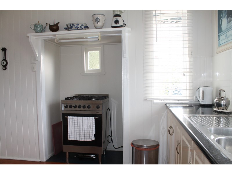 54  Hardgrave Road, Benarkin QLD 4306