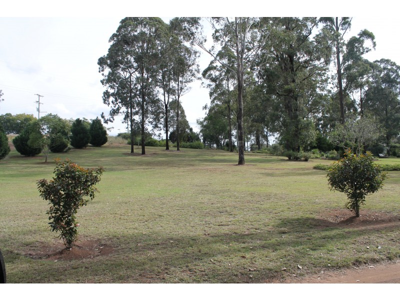 54  Hardgrave Road, Benarkin QLD 4306