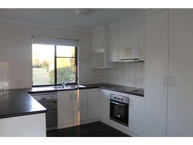 21 Railway Street, Blackbutt QLD 4306