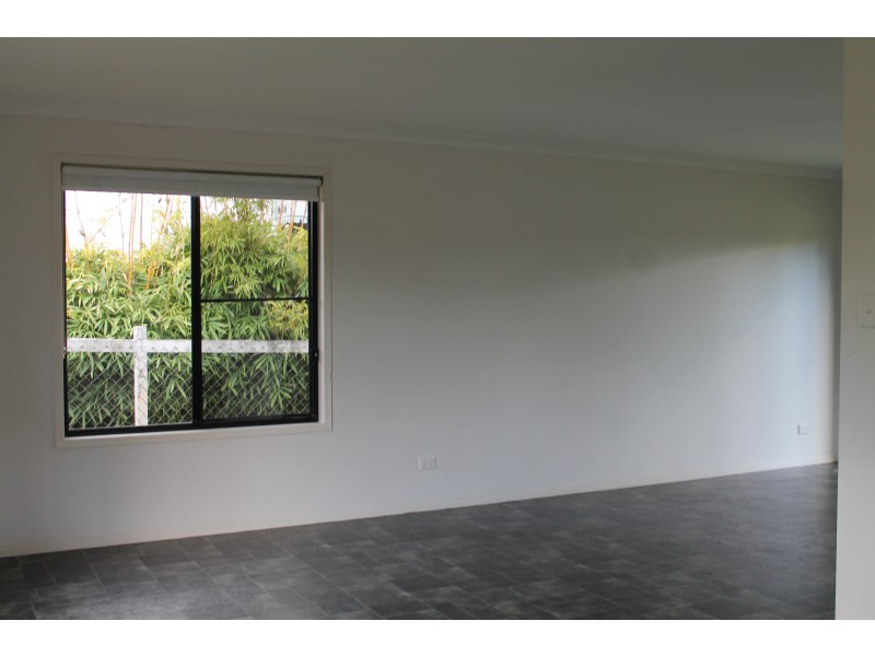 21 Railway Street, Blackbutt QLD 4306