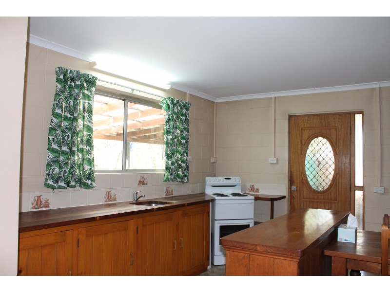 198 Franks Road, Blackbutt QLD 4306