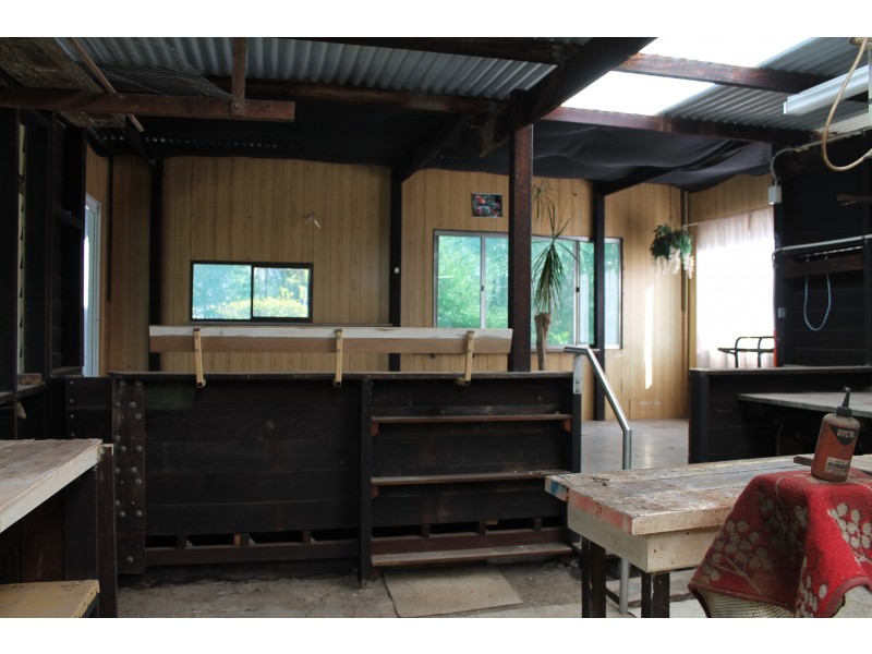 198 Franks Road, Blackbutt QLD 4306