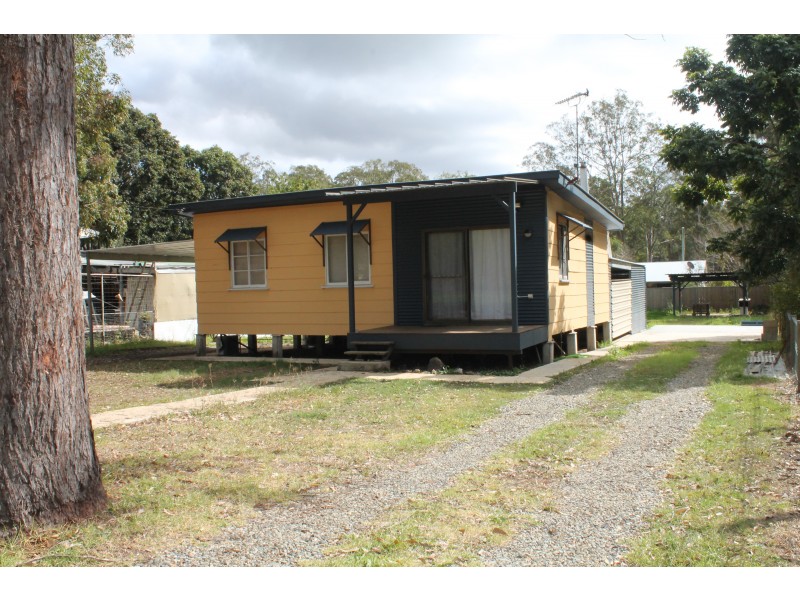 29 Scott Street, Benarkin QLD 4306