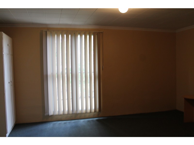 12 Gladys Street, Blackbutt QLD 4306