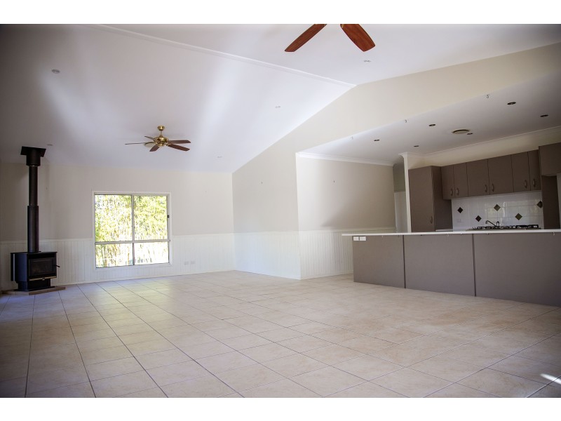 79 David Road, Blackbutt QLD 4306