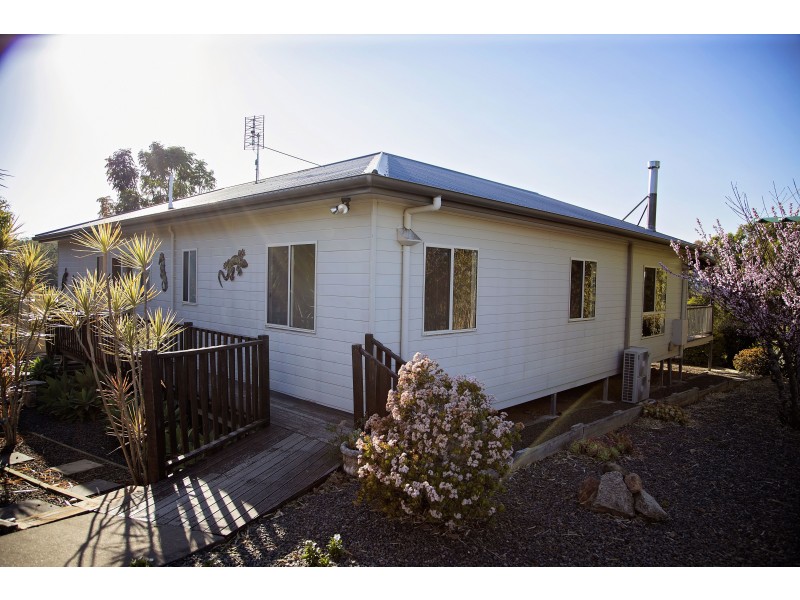 79 David Road, Blackbutt QLD 4306