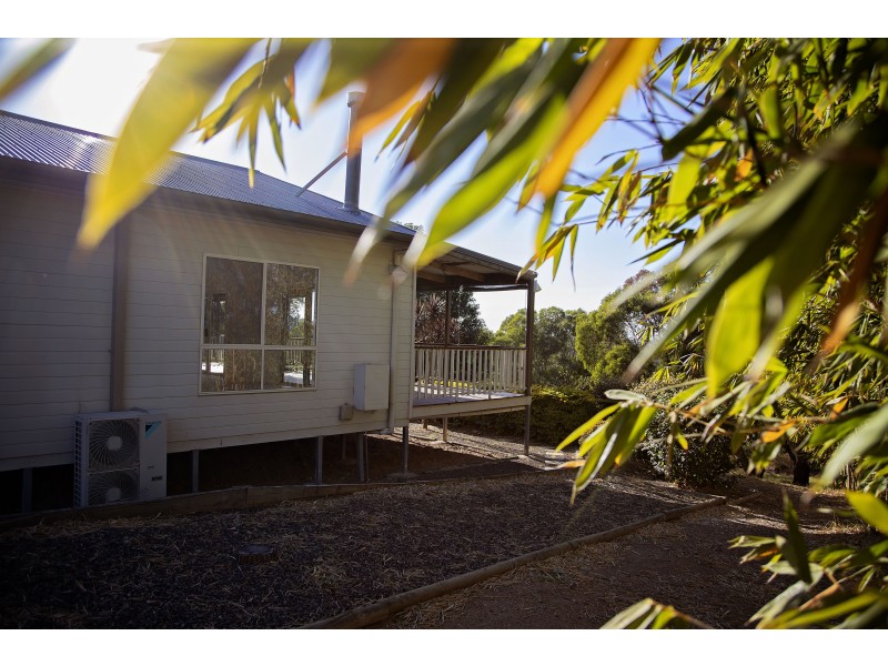 79 David Road, Blackbutt QLD 4306