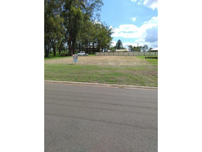 18 Park Drive, Yarraman QLD 4614